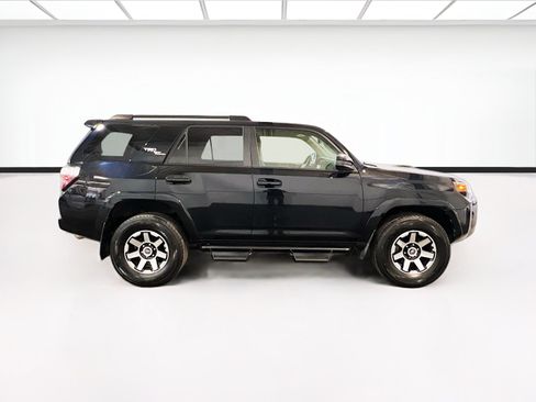 Used 2022 Toyota 4Runner TRD Off-Road AWD/4WD image 23