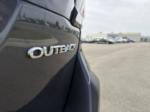 Used 2024 Subaru Outback Premium AWD/4WD image 40