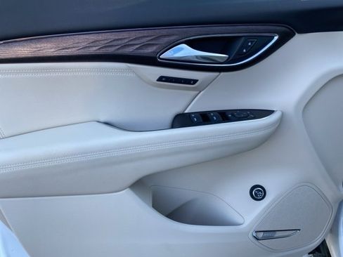 Used 2023 Buick Envision Avenir image 14