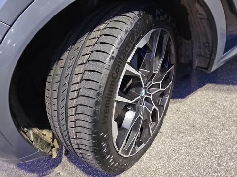 Used 2023 BMW X7 xDrive40i w/ Executive Package image 35