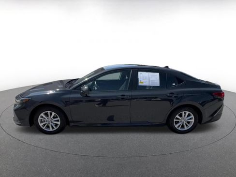 Used 2025 Toyota Camry LE FWD image 9