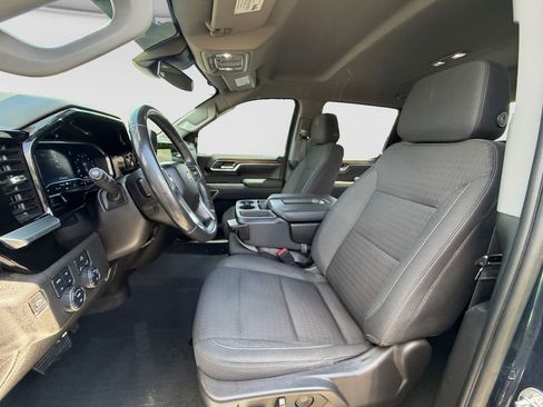Used 2022 Chevrolet Silverado 1500 LT AWD/4WD image 22