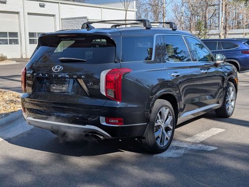 Used 2021 Hyundai Palisade Limited image 3