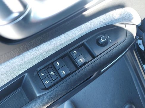 Used 2022 Jeep Compass Latitude w/ Convenience Group image 19