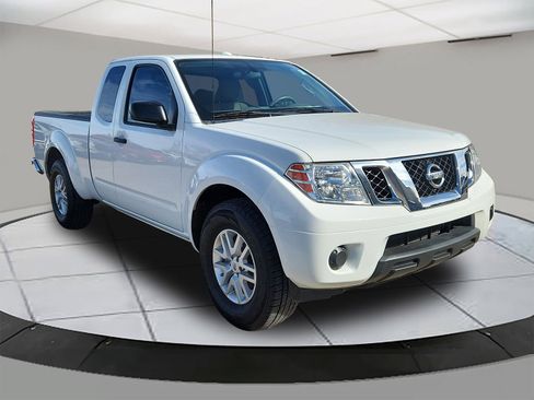 Used 2017 Nissan Frontier SV image 7