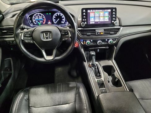 Used 2018 Honda Accord Touring image 22