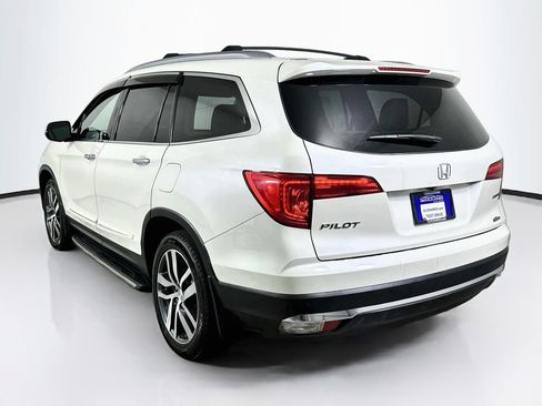 Used 2017 Honda Pilot Touring image 6