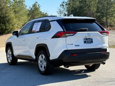 Used 2019 Toyota RAV4 XLE w/ Convenience Package image 16
