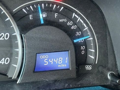 Used 2013 Toyota Camry LE FWD image 18