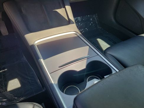 Used 2021 Tesla Model 3 Standard Range Plus RWD image 25