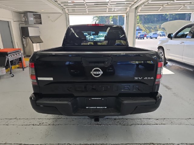 Used 2022 Nissan Frontier SV AWD/4WD image 4
