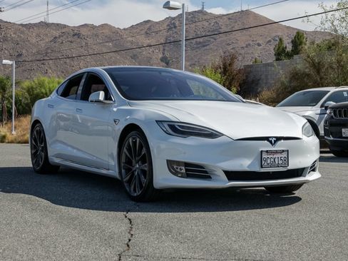 Used 2018 Tesla Model S 75D AWD/4WD image 2