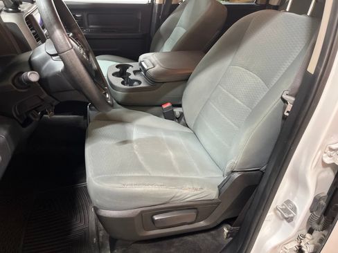 Used 2017 RAM 1500 Express AWD/4WD image 14
