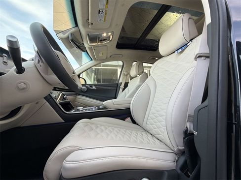 New 2026 Genesis GV80 3.5T e-SC image 13