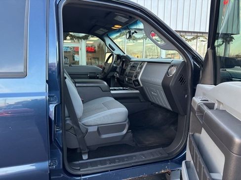 Used 2014 Ford F250 XLT w/ XLT Premium Package image 7