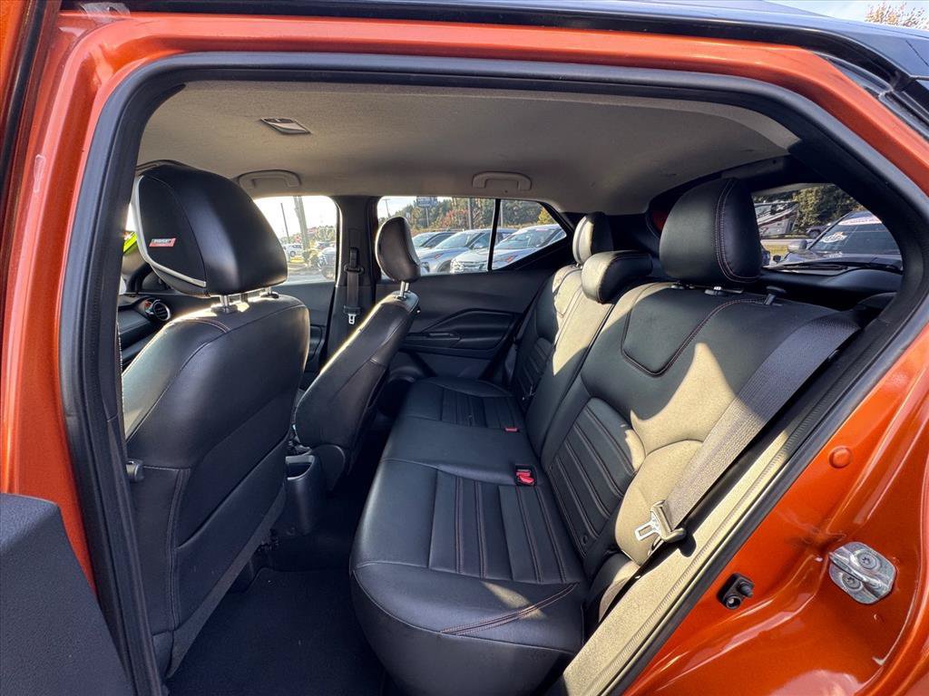Used 2019 Nissan Kicks SR w/ SR Premium Package FWD image 11