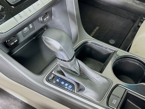 Used 2018 Hyundai Sonata SE image 24