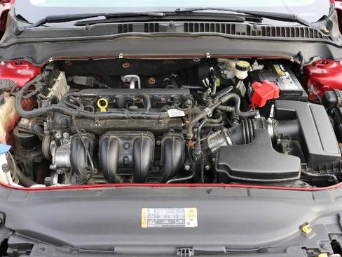 Used 2015 Ford Fusion SE image 19