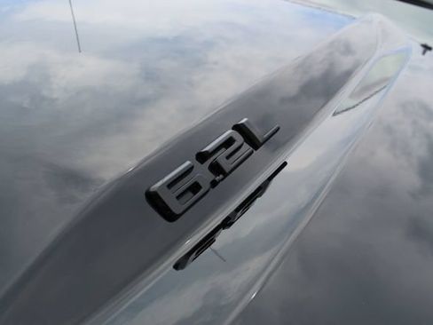 Used 2024 Chevrolet Silverado 1500 High Country AWD/4WD image 9