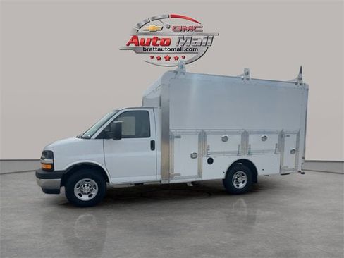 New 2025 Chevrolet Express 3500 w/ Power Convenience Package image 2