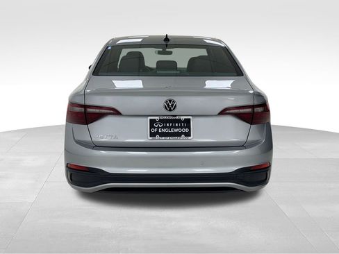 Used 2023 Volkswagen Jetta Sport image 6