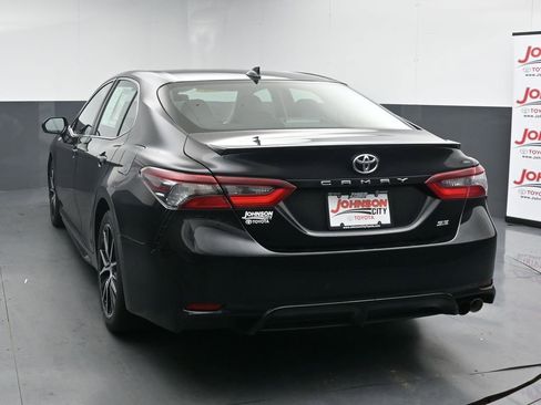 Used 2024 Toyota Camry SE FWD image 6