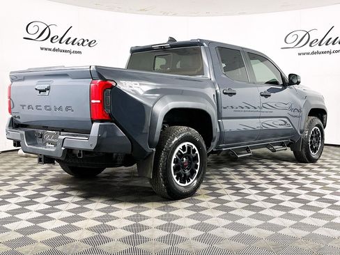 Used 2024 Toyota Tacoma TRD Off-Road w/ TRD Off Road Premium Package AWD/4WD image 6