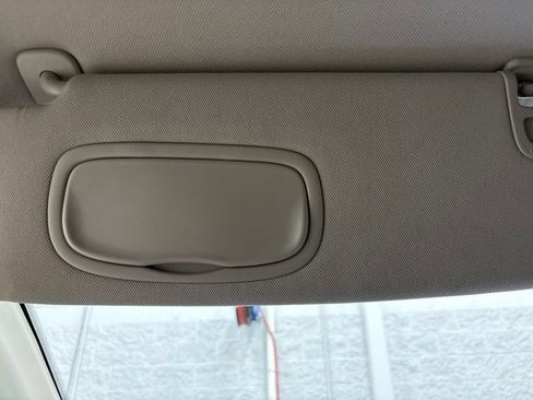 Used 2022 Chrysler Pacifica Limited AWD/4WD image 29