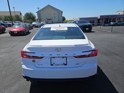 Certified 2026 Toyota Camry SE FWD image 4