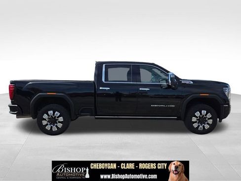 Used 2024 GMC Sierra 2500 Denali w/ Denali Reserve Package AWD/4WD image 17