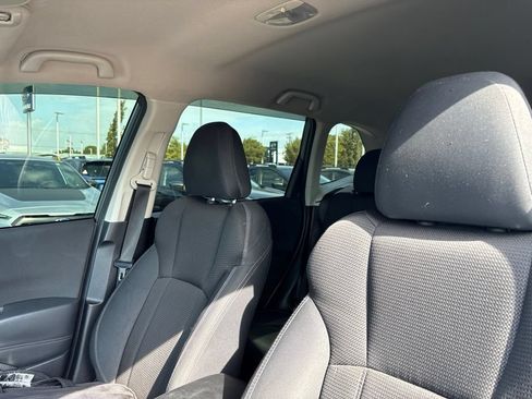 Used 2021 Subaru Forester AWD/4WD image 5