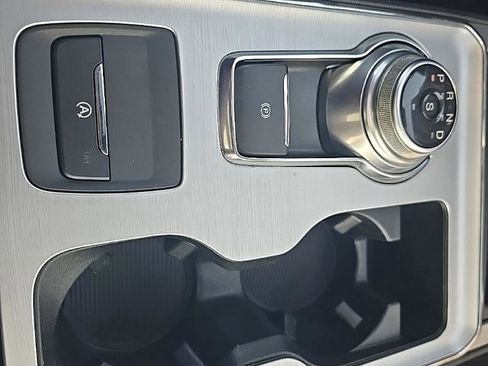 Used 2022 Ford Edge SEL w/ Convenience Package image 23