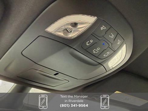 New 2026 Chrysler Pacifica Select w/ S Appearance Package image 20