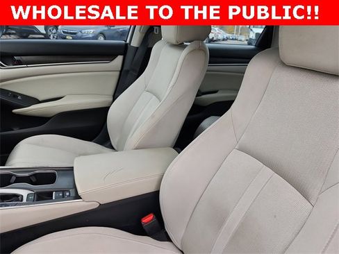 Used 2018 Honda Accord EX image 11