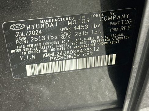 Used 2025 Hyundai Sonata SE FWD image 40