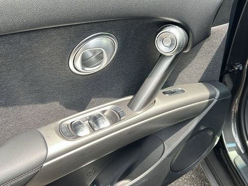 Used 2025 Genesis GV60 Advanced image 20