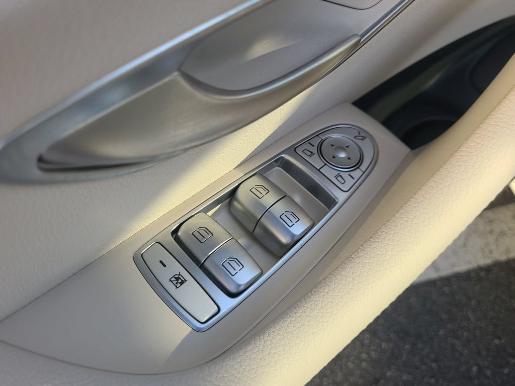 Certified 2023 Mercedes-Benz E 350 4MATIC Sedan image 22