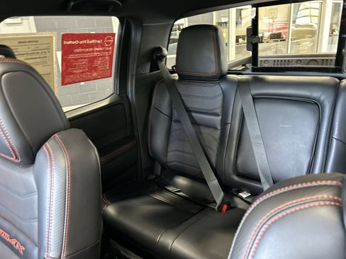 Certified 2025 Nissan Frontier PRO-4X w/ Pro Premium Package AWD/4WD image 5