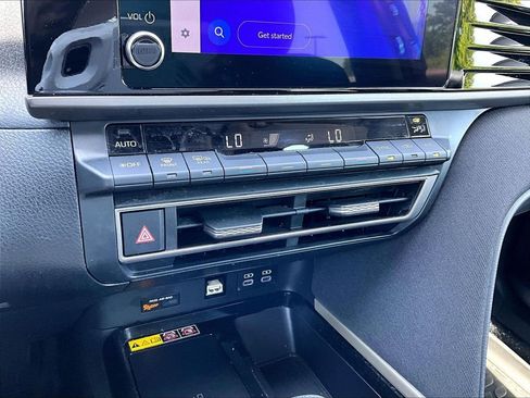 Used 2025 Toyota Camry LE FWD image 26