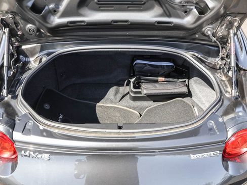 Used 2023 MAZDA MX-5 Miata Grand Touring RWD image 28