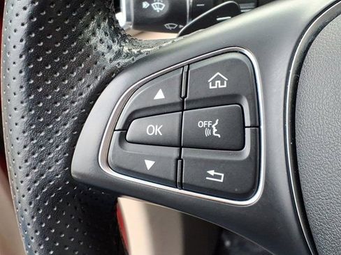 Used 2019 Mercedes-Benz GLC 300 image 9