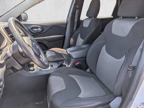 Used 2016 Jeep Cherokee Sport AWD/4WD image 14