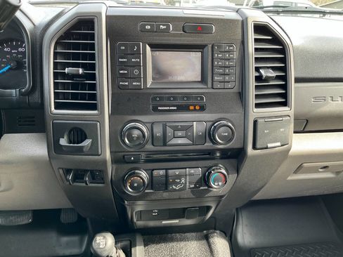 Used 2017 Ford F450 XL AWD/4WD image 12