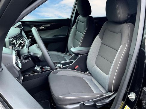 Used 2024 Chevrolet TrailBlazer LT image 13