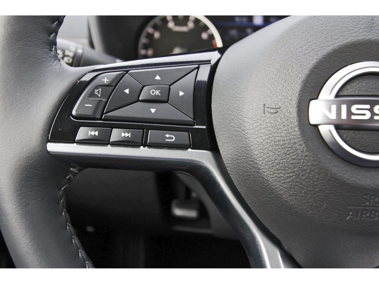 Certified 2025 Nissan Altima 2.5 SL FWD image 19