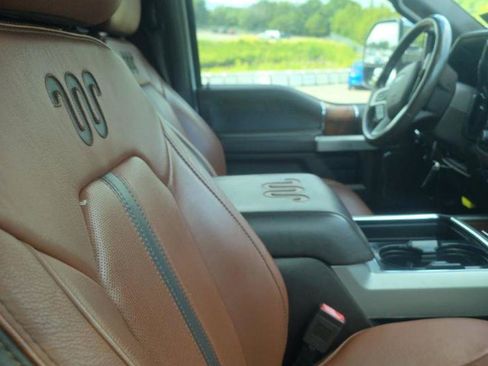 Used 2018 Ford F350 King Ranch w/ King Ranch Ultimate Package AWD/4WD image 10