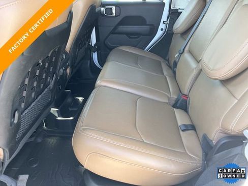 Used 2023 Jeep Wrangler Unlimited Rubicon 4xe w/ Cold Weather Group AWD/4WD image 19