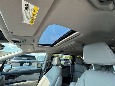 Used 2018 Honda Odyssey EX-L image 14