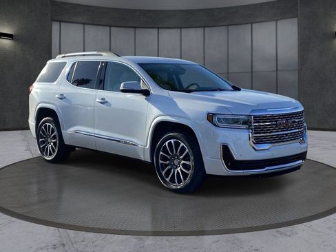 Used 2021 GMC Acadia Denali w/ Denali Technology Package FWD image 8