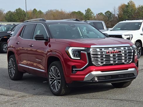 New 2026 GMC Terrain Denali w/ LPO, Floor Liner Package image 2